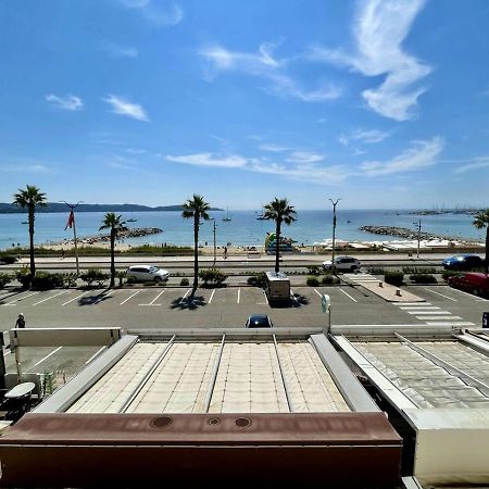 Superbe Apt 2P Front De Mer Pour 4 Pers Avec Terrasse - Cavalaire-Sur-Mer - Fr-1-226B-162 Buitenkant foto