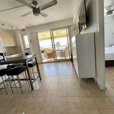 Superbe Apt 2P Front De Mer Pour 4 Pers Avec Terrasse - Cavalaire-Sur-Mer - Fr-1-226B-162 Buitenkant foto